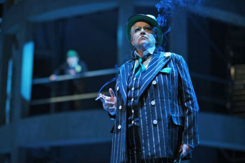 Bertolt Brecht: Ustavljivi vzpon Artura Uia / Na fotografiji: Katja Levstik, Foto: Peter Uhan