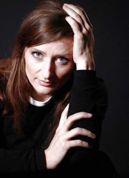 Slika:Maja.Delak portret2 foto Tone.Stojko.jpg