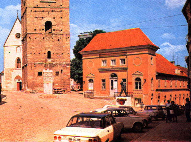 Po 1945, spomenik partizanu Jožetu Lacku; vir: ZAP